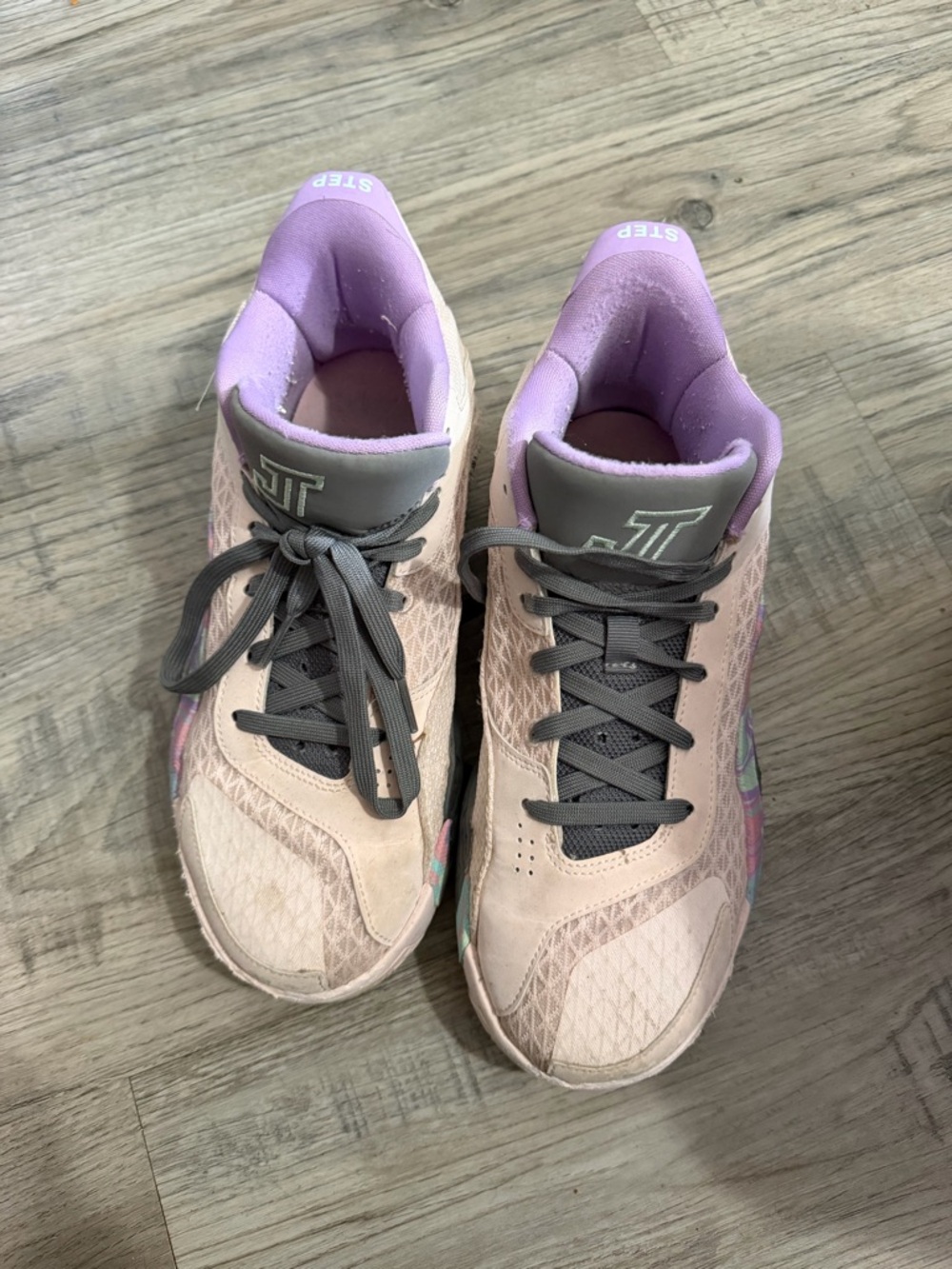 Jordan Women's Pink and Lavender Athletic Sneakers
